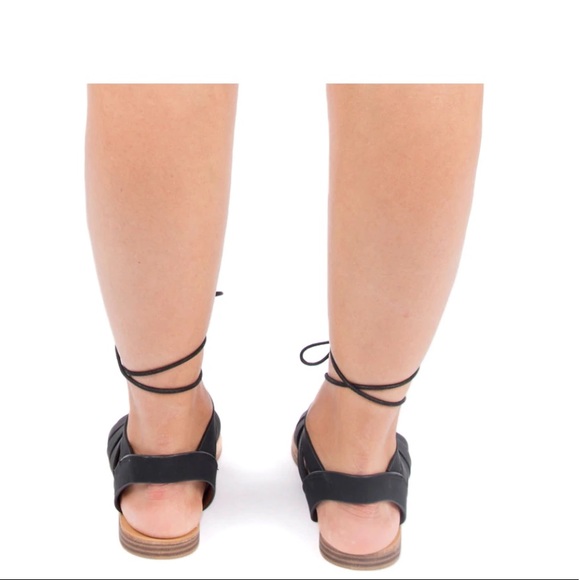 Lace up gladiator sandal - Picture 3 of 3